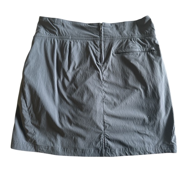 Royal Robbins Gray Stretch Adventure Skort Size 10 - Picture 5 of 8